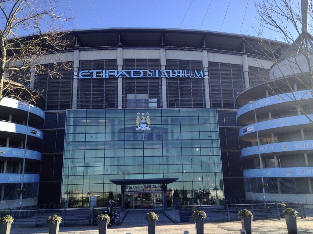Erling Haaland saat memperkuat Manchester City