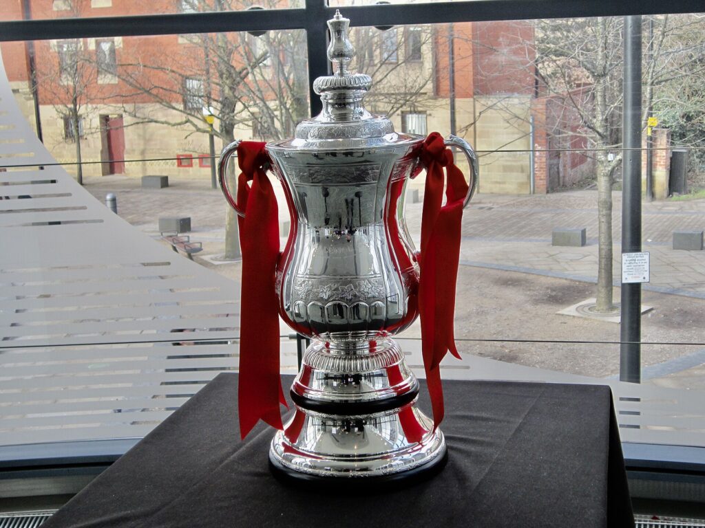Alvechurch memastikan tempat di putaran pertama Piala FA